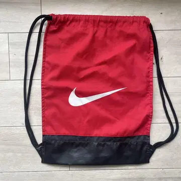 Nike 레드 백
