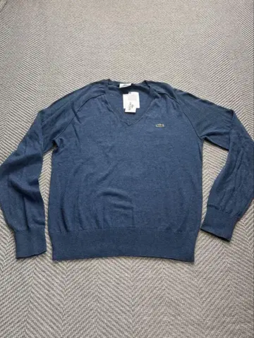 LACOSTE 다크 블루 V넥 스웨터