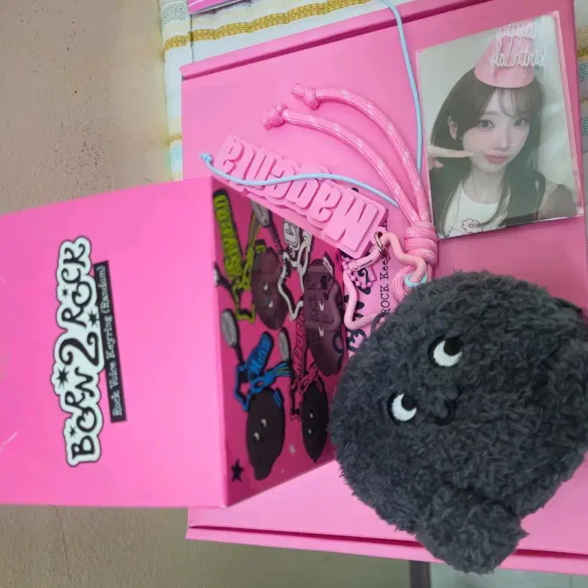 QWER ボイスキーリング　チョダン Hidden Chodan) QWER 2nd Anniversary Pop-up Lock Voice Keyring