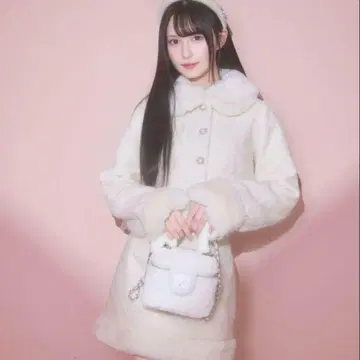미셸 마카롱 michellMacaron 셋업 화이트 퍼