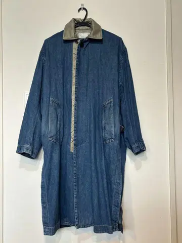 sacai 23-02998M 도킹 데님 밀리터리 코트
