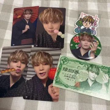 요나시로 쇼 트레이딩 카드 캔 배지 세트