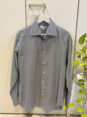 투모로우랜드 ORIAN 더블 네임 스트라이프 셔츠