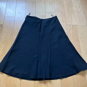 theory 블랙 플레어 스커트 00