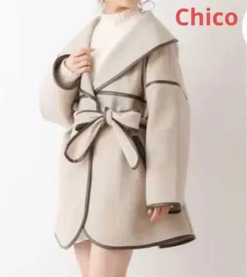 Chico 베이지 파이핑 미디 숄카라 코트