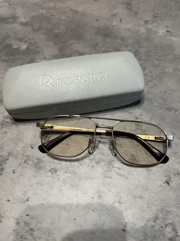 Rodenstock 티타늄 안경 케이스 포함