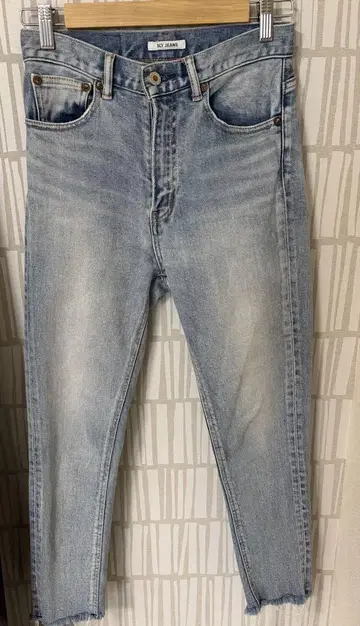 SLY JEANS 라이트 블루 스키니진 사이즈 24