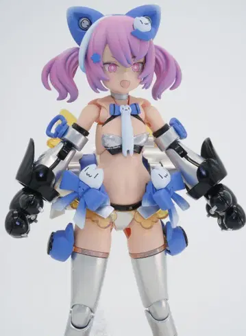 메가미 디바이스 푸니모후 마오 완성품 도색 제품