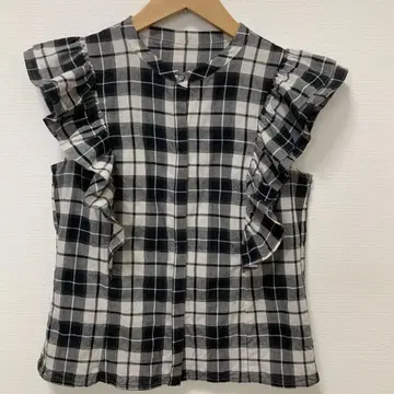 체크 프릴 블라우스