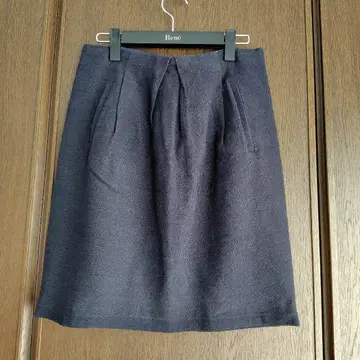 Style.com 다크 네이비 타이트 스커트