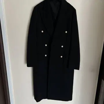 MADISONBLUE 블랙 펄 롱 코트