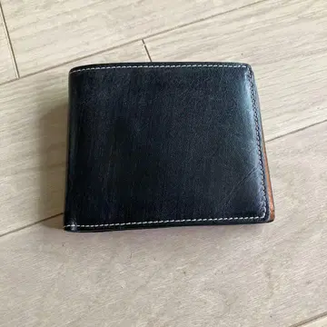 블랙 가죽 이단 접이식 지갑