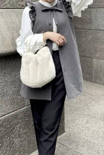 새상품 하루히로인 그레이 베스트 리본 포함 인기 완판템!