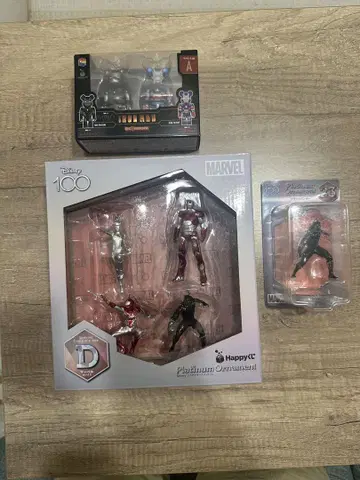 marvel 마블 패밀리마트 제일복권 베어브릭 아이언맨 세트