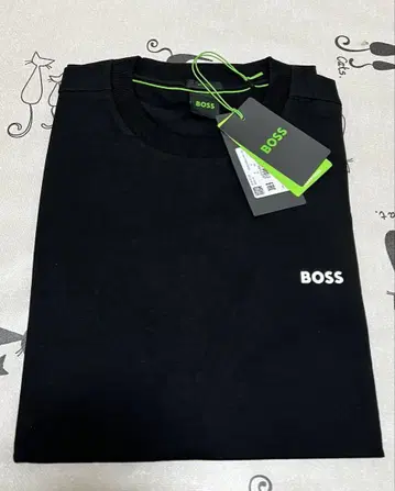 HUGO BOSS 미사용 새상품 남성용 t셔츠 L