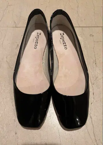 새상품 레페토 repetto 에나멜 플랫 펌프스 신발 블랙 38