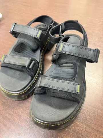 닥터 마틴 샌들