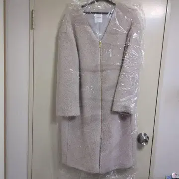 LEPSIM 라이트 그레이 보아 롱 코트