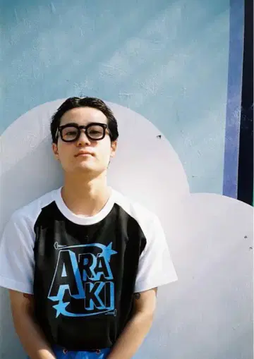 ARAKI 얼굴 프린트 T셔츠 2장 세트