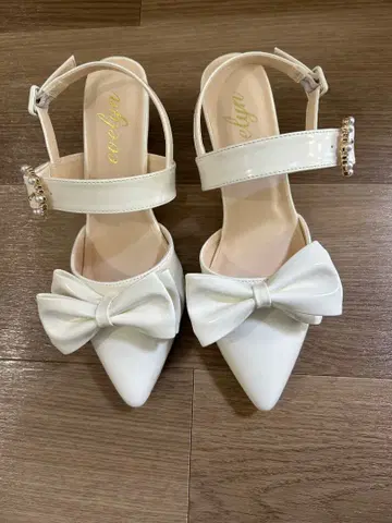 evelyn 빅 리본 뮬 [ 화이트 ] L 사이즈