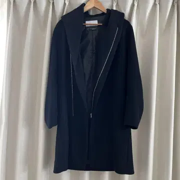 GOSTAR DE FUGA 코트