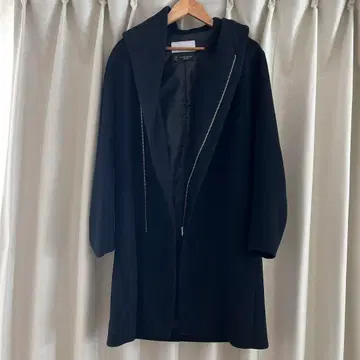 GOSTAR DE FUGA 코트