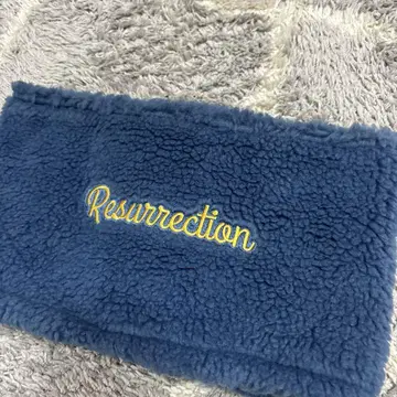 Resurrection 레자렉션 넥워머