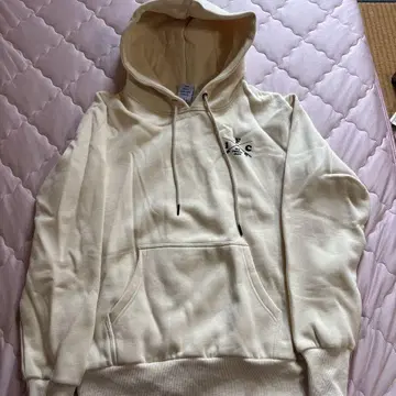 Irie Fishing Club 후드 부착 후드티 크림색 M