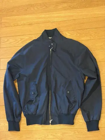 BARACUTA 네이비 자켓 사이즈 40