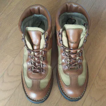 Danner 페더라이트