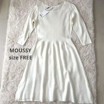 미사용 새상품 moussy 마우지 니트 원피스 흰색 화이트