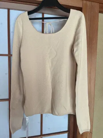 CLANE 베이지 백리본 니트