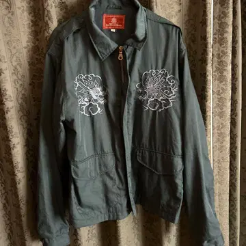 AVIREX 자수 디자인 점퍼 L 사이즈