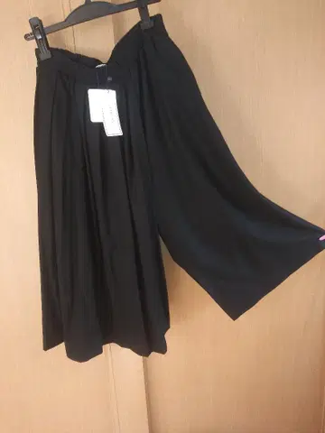 블랙 플리츠 큐롯