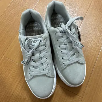 그레이 스웨이드풍 스니커즈 모스