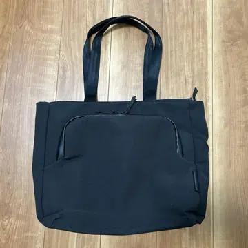ALPAKA BRAVO TOTE 블랙