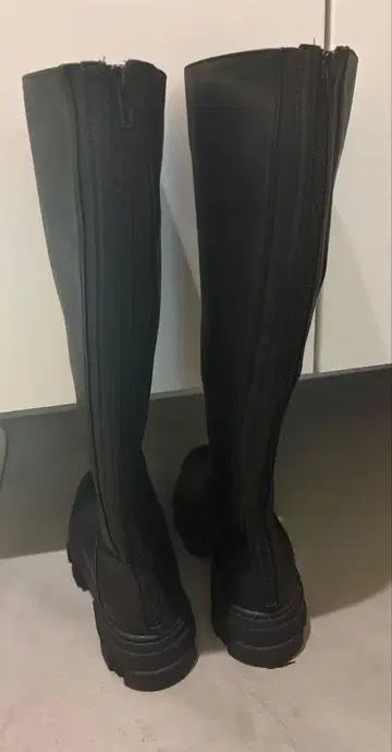 JEANASIS 러그 솔 백 지퍼 롱 부츠