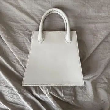 KBF 화이트 핸드백