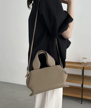 [ 새상품급 ] 카프리슈 마쥬 라운드 미니 보스턴 핸드백