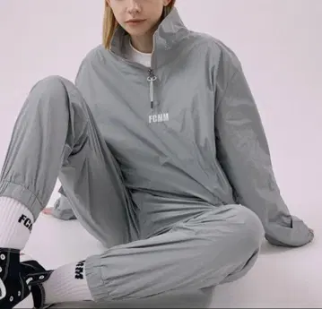 FCMM 그레이 하프 지퍼 나일론 자켓