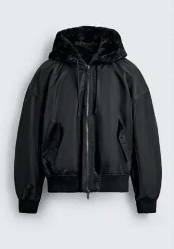 ZARA 후드 부착 블랙 다운 자켓