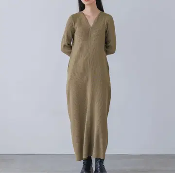 yuw 커브 스폰디쉬 원피스 베이지 계열