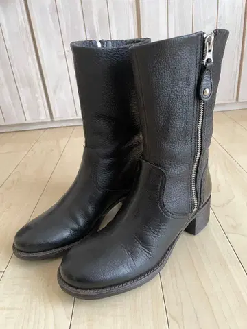 ing 가죽 블랙 부츠 22.5cm