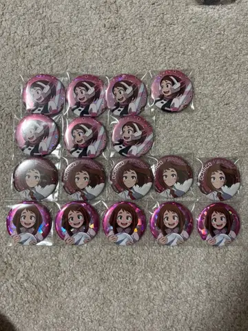 우라라카 오챠코 캔뱃지