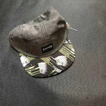 THRASHER 5패널캡 그레이/블랙