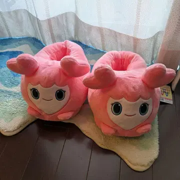 TWICE LOVELYS 슬리퍼 모모