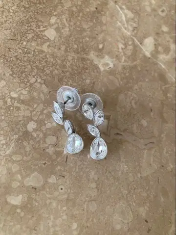 스와로브스키 귀걸이