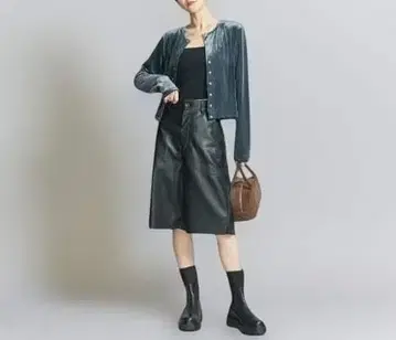 새상품급 BEAUTY&YOUTH 벨로아 컴팩트 가디건 코발트