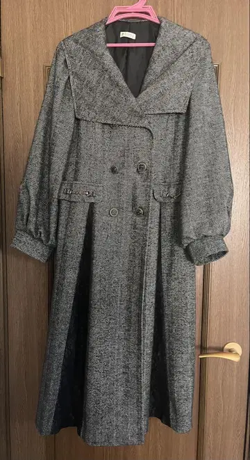 axes 세일러 카라 클래시컬 코트