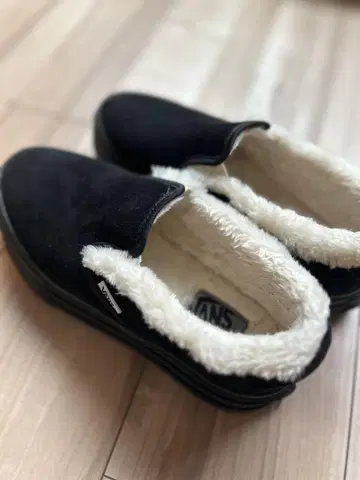 가격 인하! 새상품급 VANS 블랙 슬립온